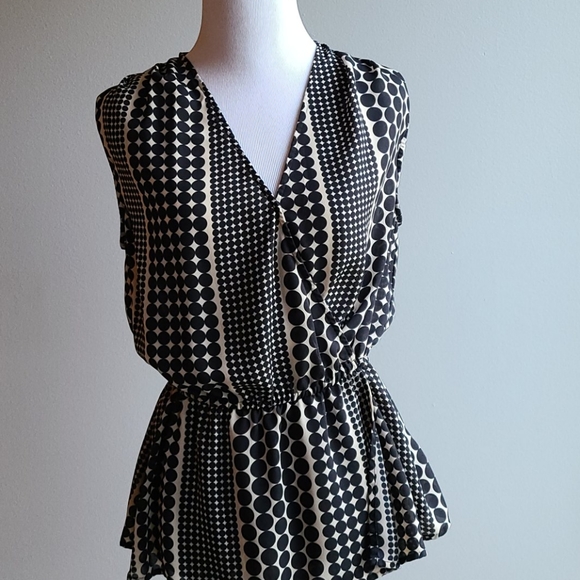 Who what where blk & off white polka top size Sm - Picture 1 of 4